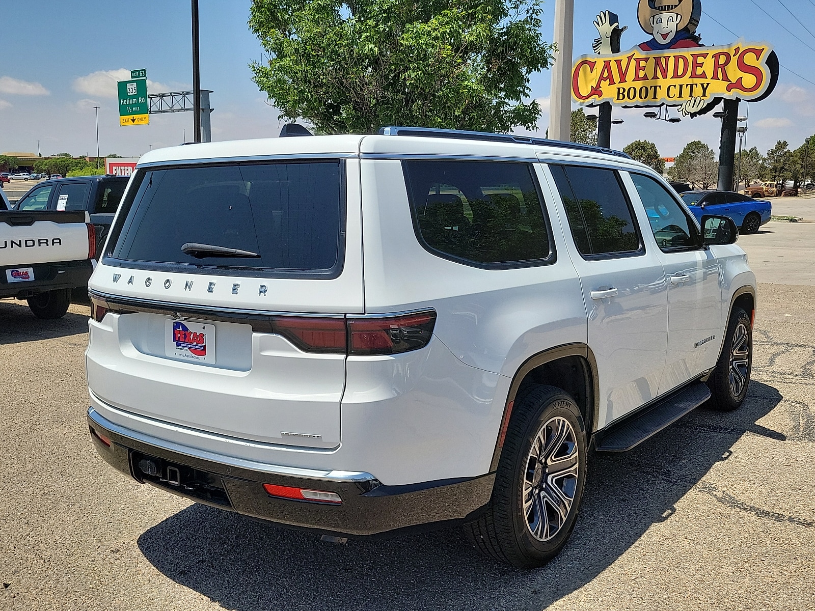 2024 Jeep Wagoneer Series II - Photo 4