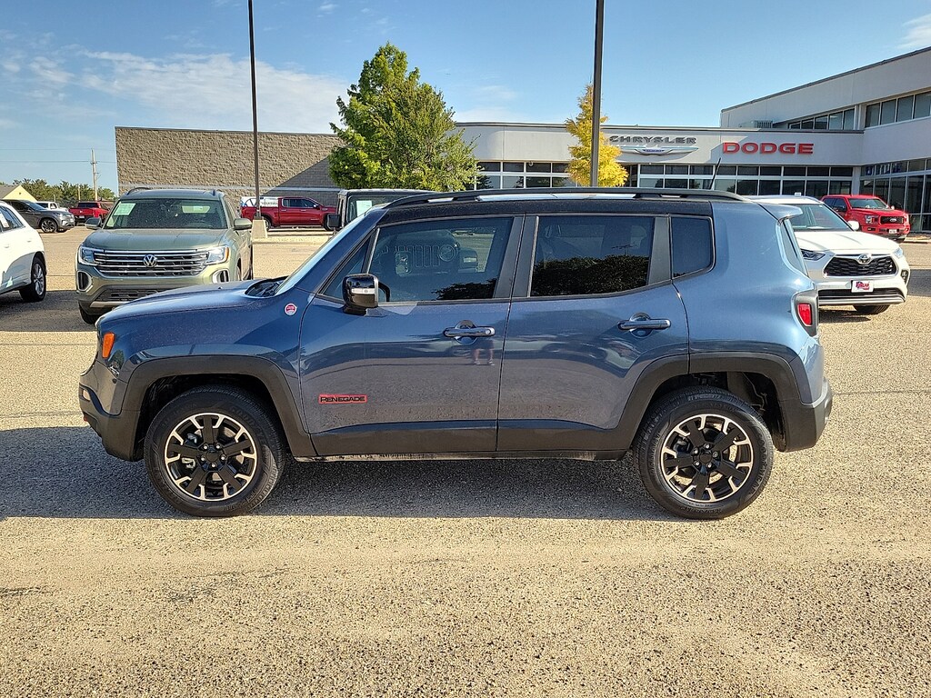Used 2023 Jeep Renegade Trailhawk SUV