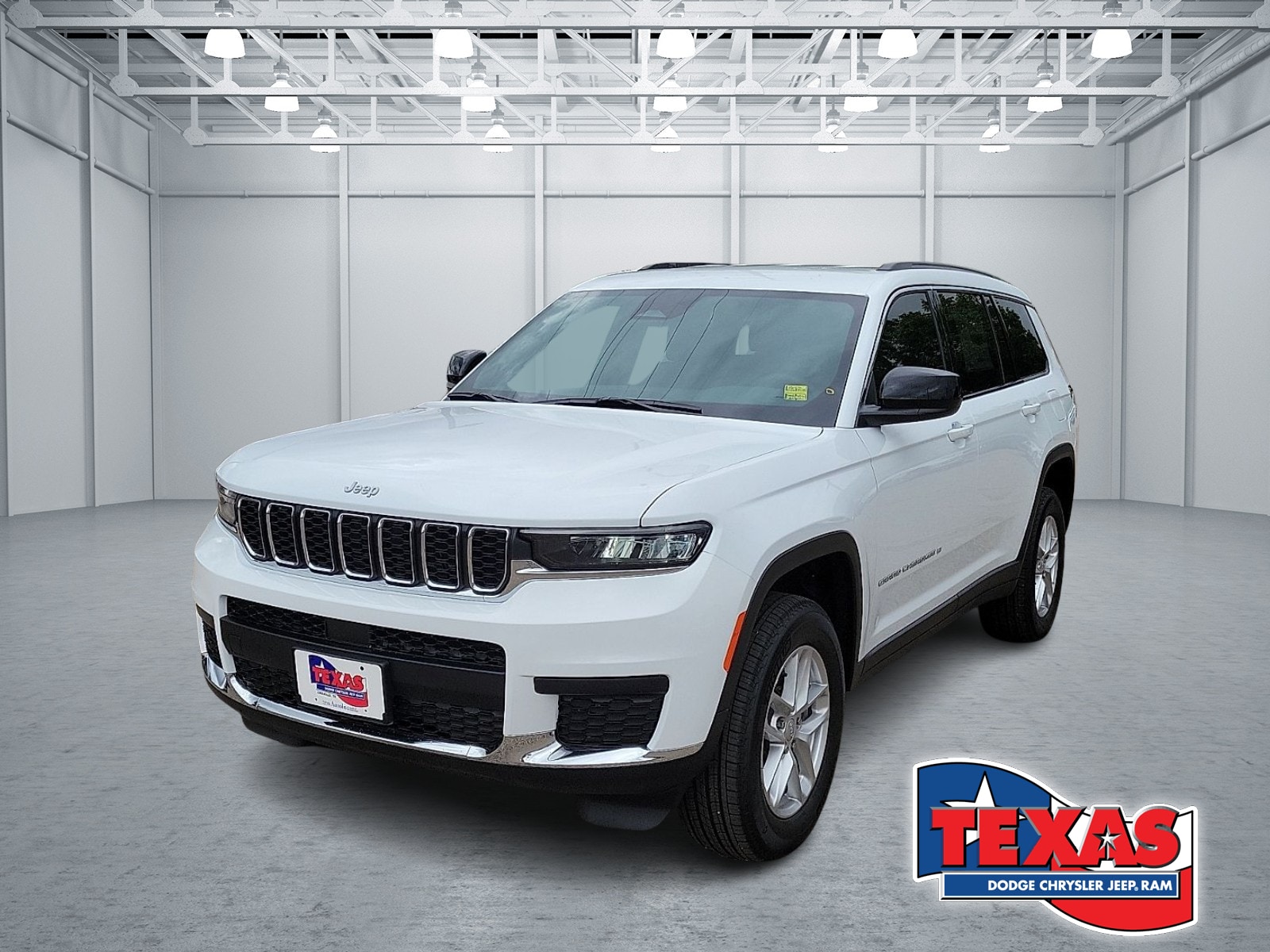 2026 Jeep Grand Cherokee L Laredo 4x4's photo