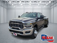 2026 Ram 3500 TRADESMAN CREW CAB 4X4 8' BOX Pickup