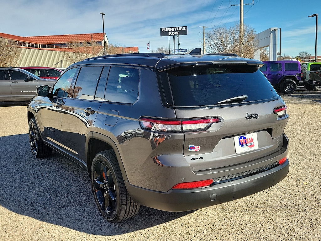 New 2025 Jeep Grand Cherokee L ALTITUDE 4X4 Sport Utility