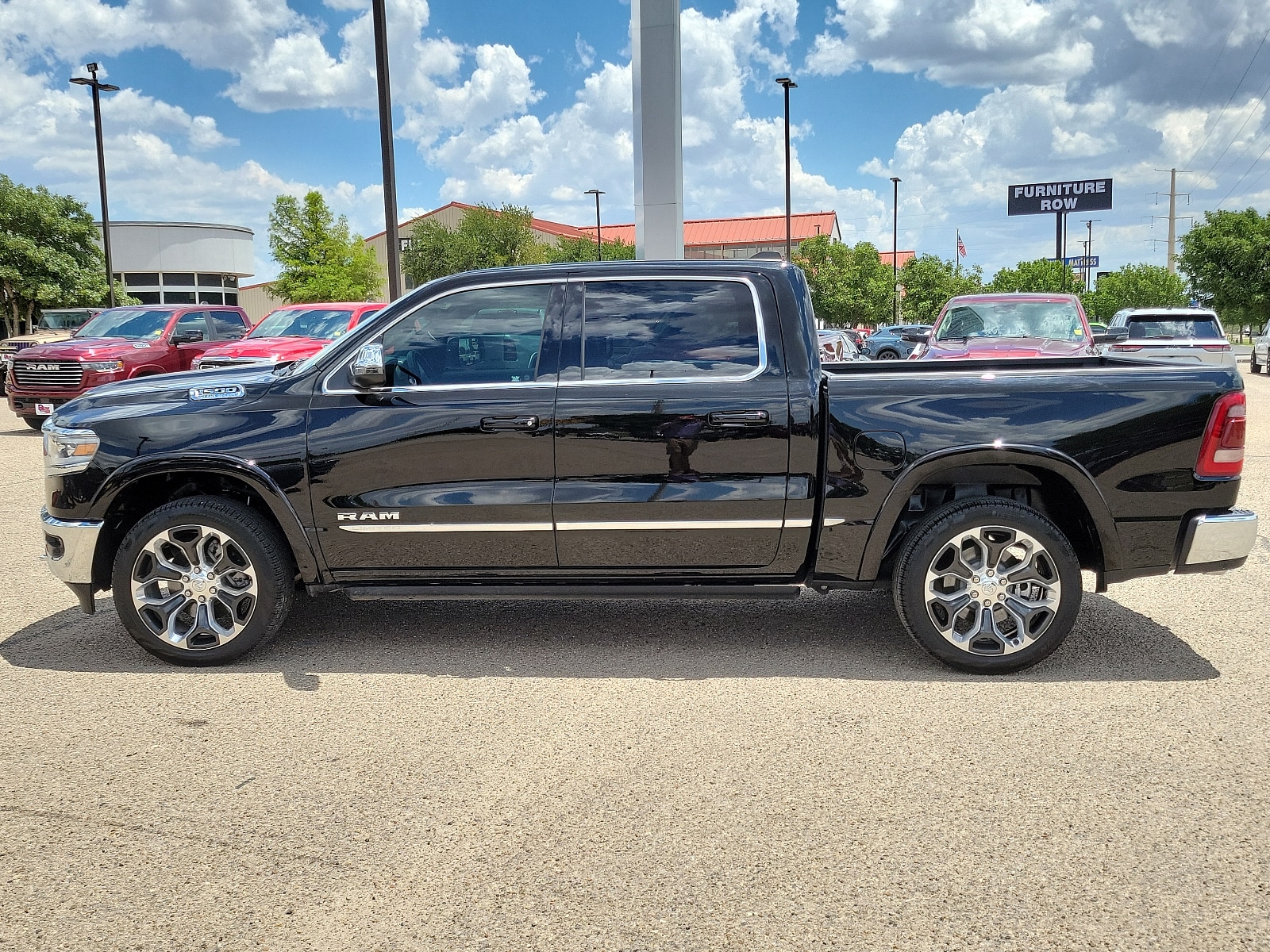 Used 2023 RAM Ram 1500 Pickup Limited with VIN 1C6SRFHT3PN531990 for sale in Amarillo, TX