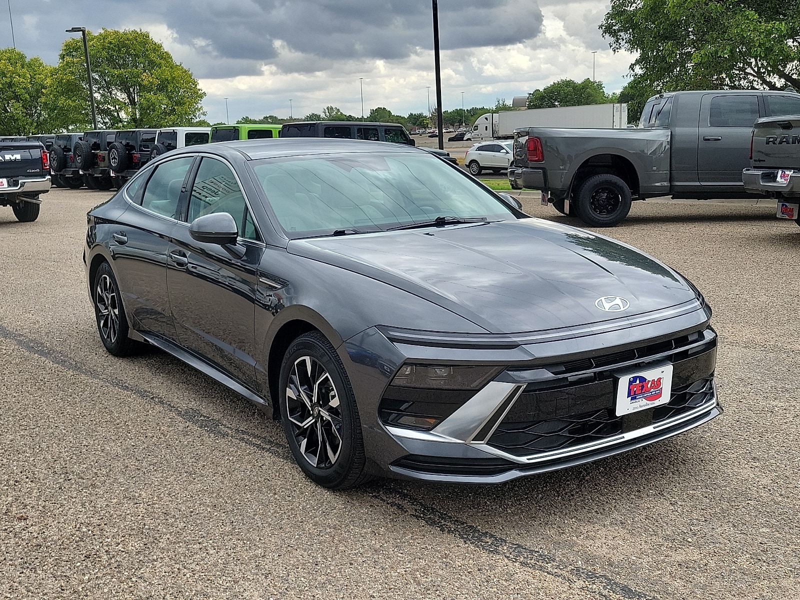 2025 Hyundai Sonata SEL - Photo 6