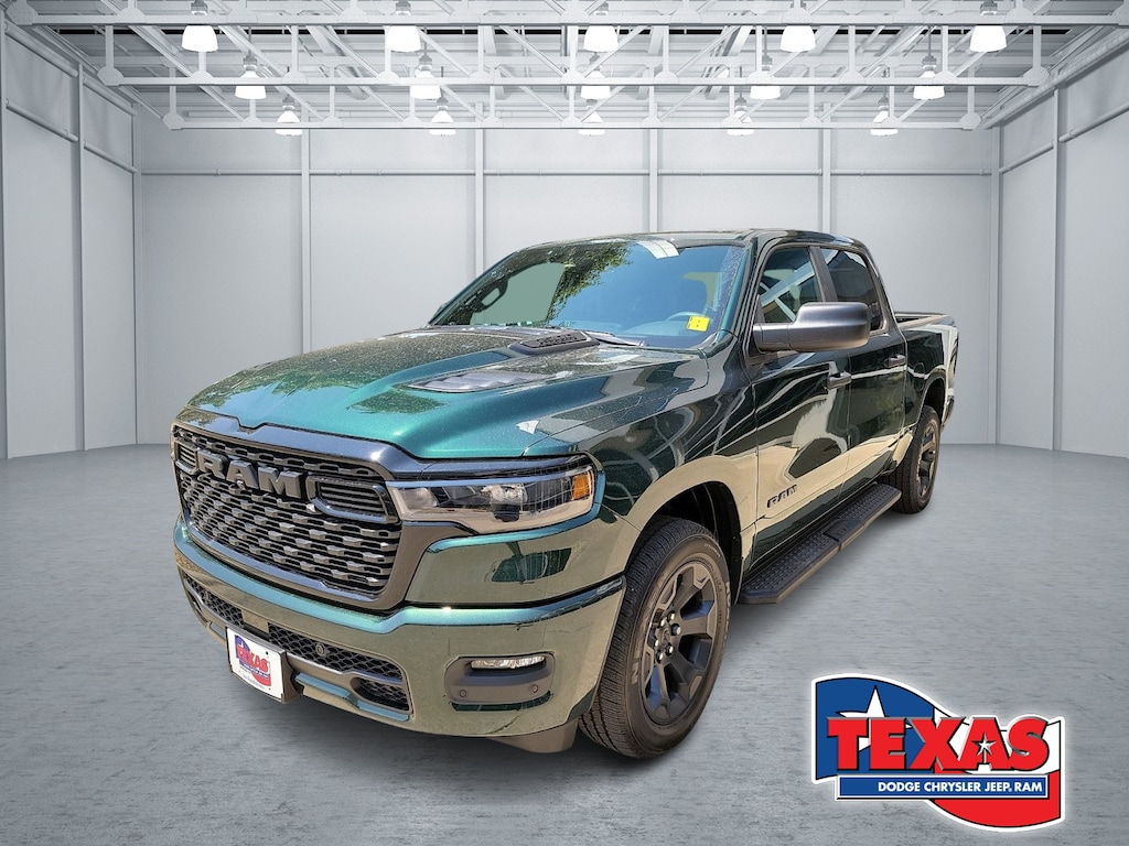 New 2026 Ram 1500 EXPRESS CREW CAB 4X4 5'7 BOX Pickup