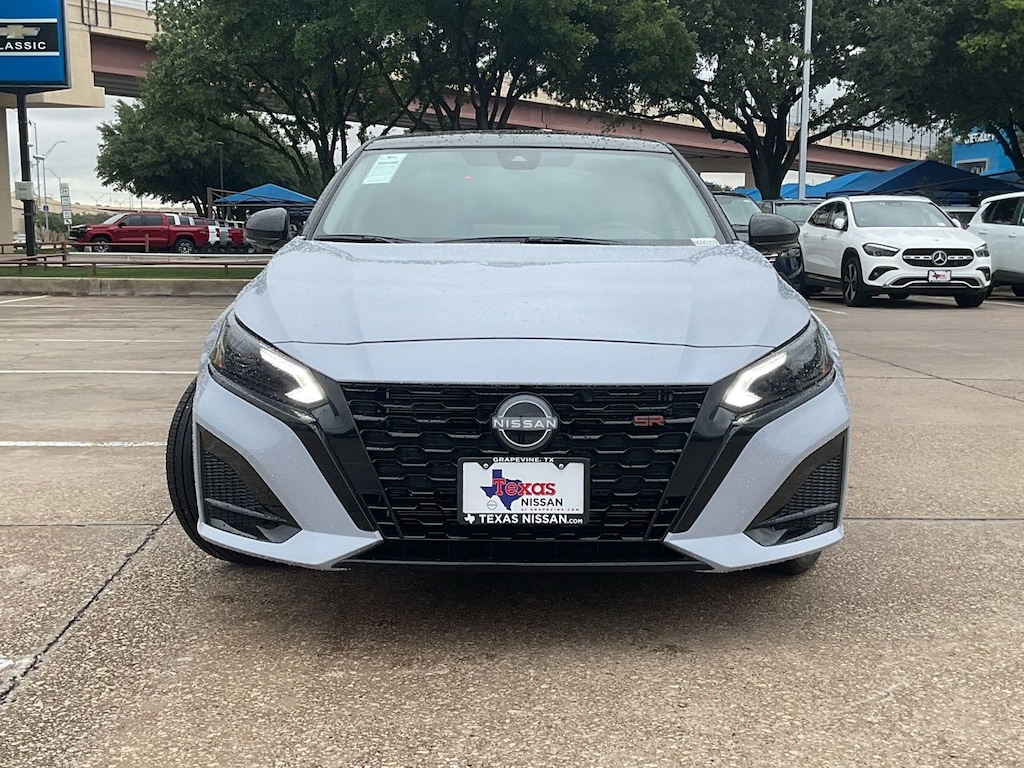 New 2026 Nissan Altima SR Sedan