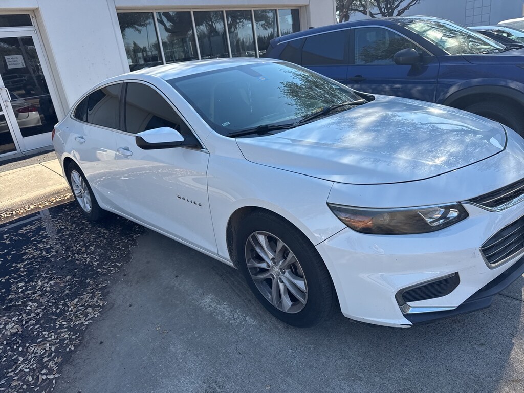 Used 2017 Chevrolet Malibu LT Sedan