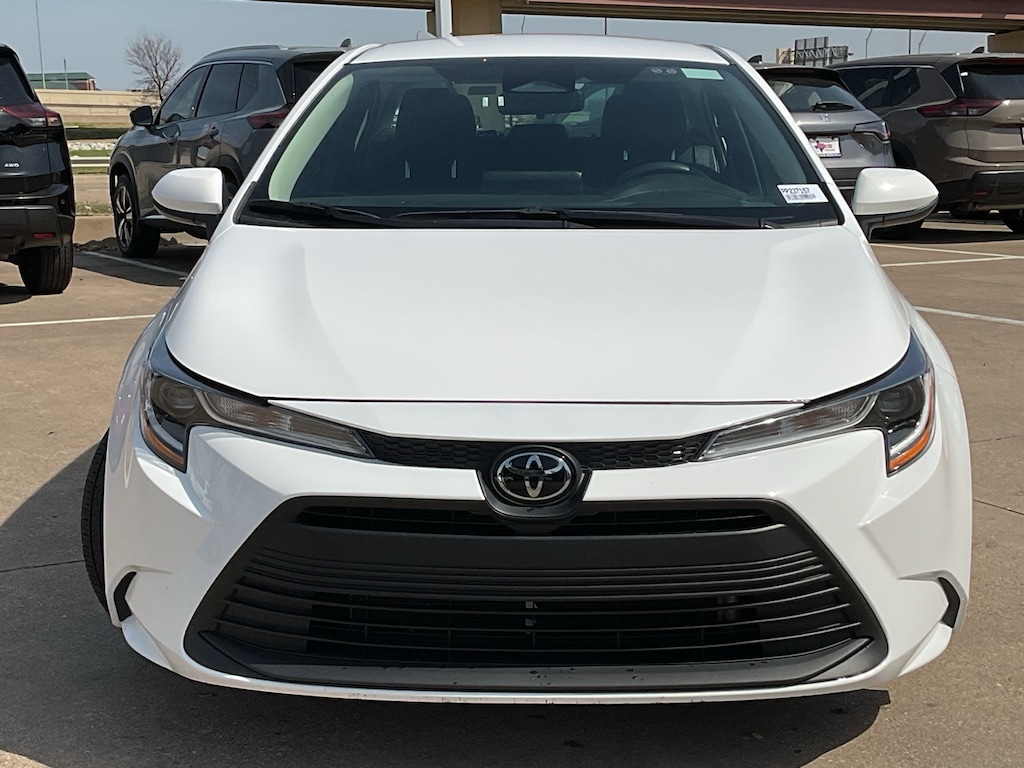 Used 2025 Toyota Corolla LE Sedan