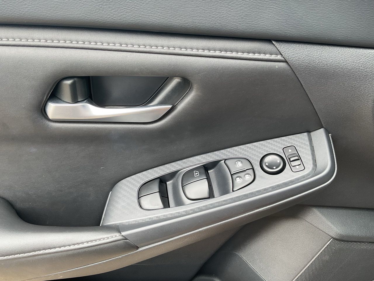 2025 Nissan Sentra SV - Photo 19