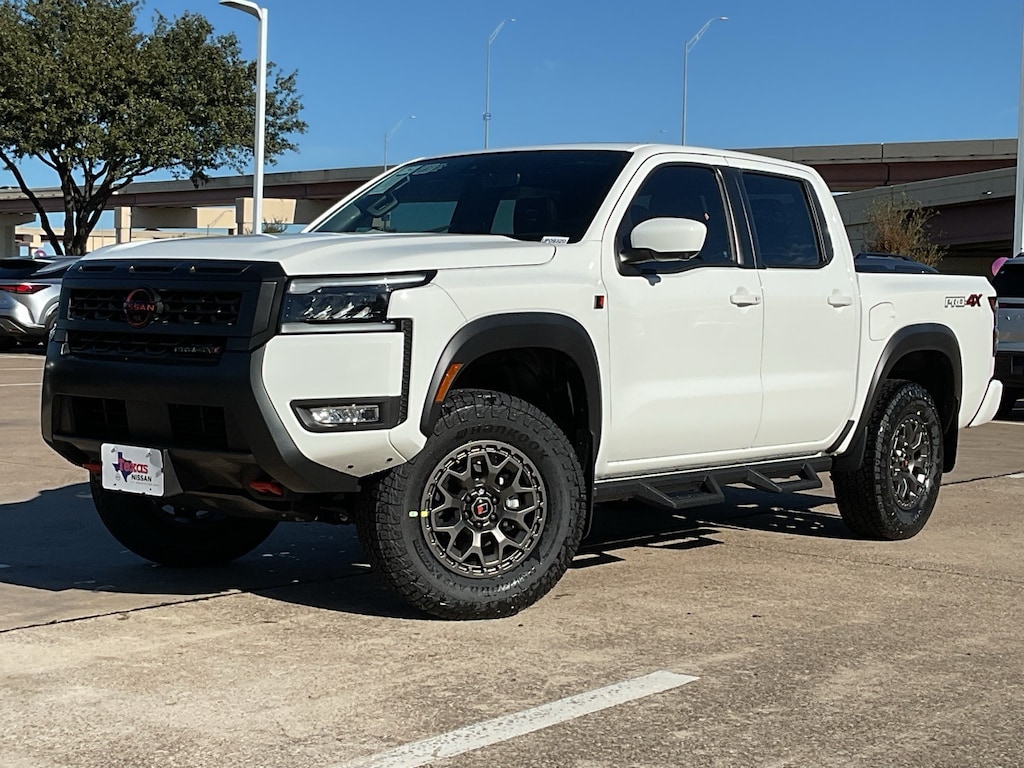 New 2026 Nissan Frontier PRO-4X w/R Package Truck Crew Cab