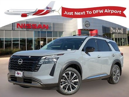 2026 Nissan Pathfinder Platinum SUV