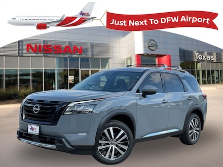 2025 Nissan Pathfinder Platinum SUV