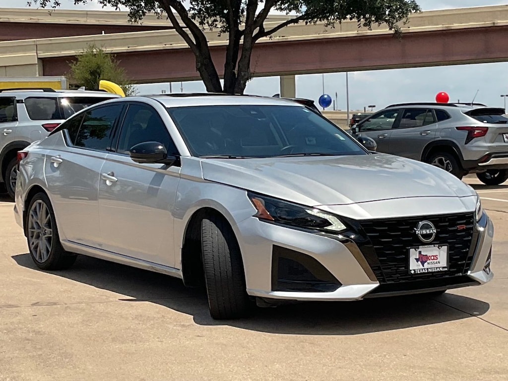 Used 2024 Nissan Altima 2.0 SR Sedan