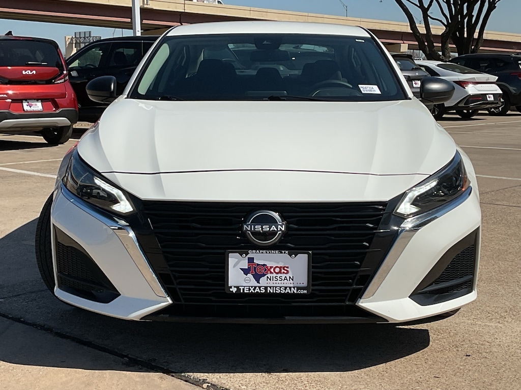 Used 2025 Nissan Altima 2.5 SV Sedan