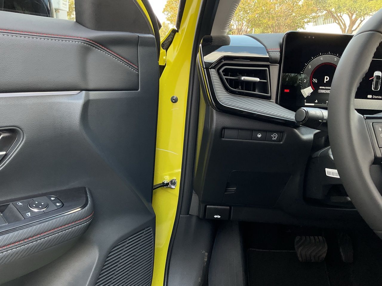 2026 Nissan KICKS SR - Photo 24