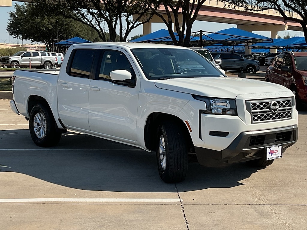 Used 2024 Nissan Frontier SV Truck Crew Cab