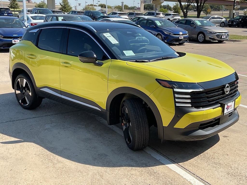 New 2026 Nissan Kicks SR SUV