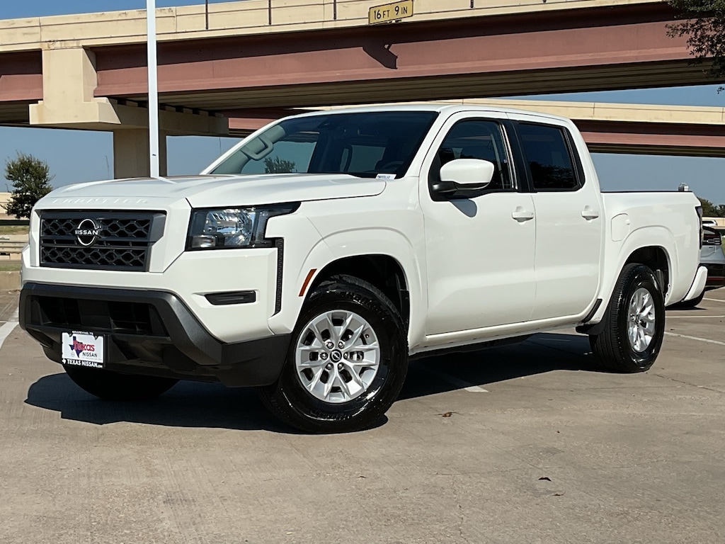 Used 2024 Nissan Frontier SV Truck Crew Cab