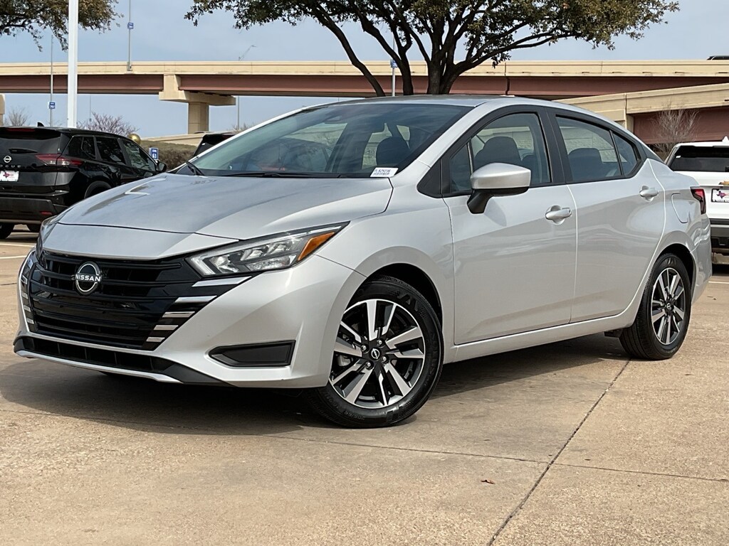 Used 2025 Nissan Versa 1.6 SV Sedan