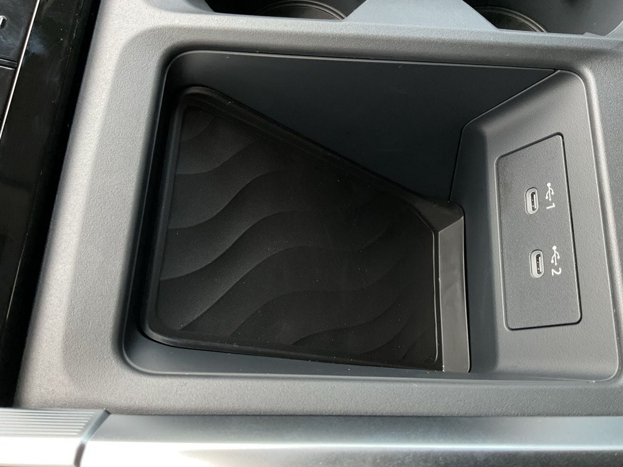 2026 Nissan Armada SV - Photo 35