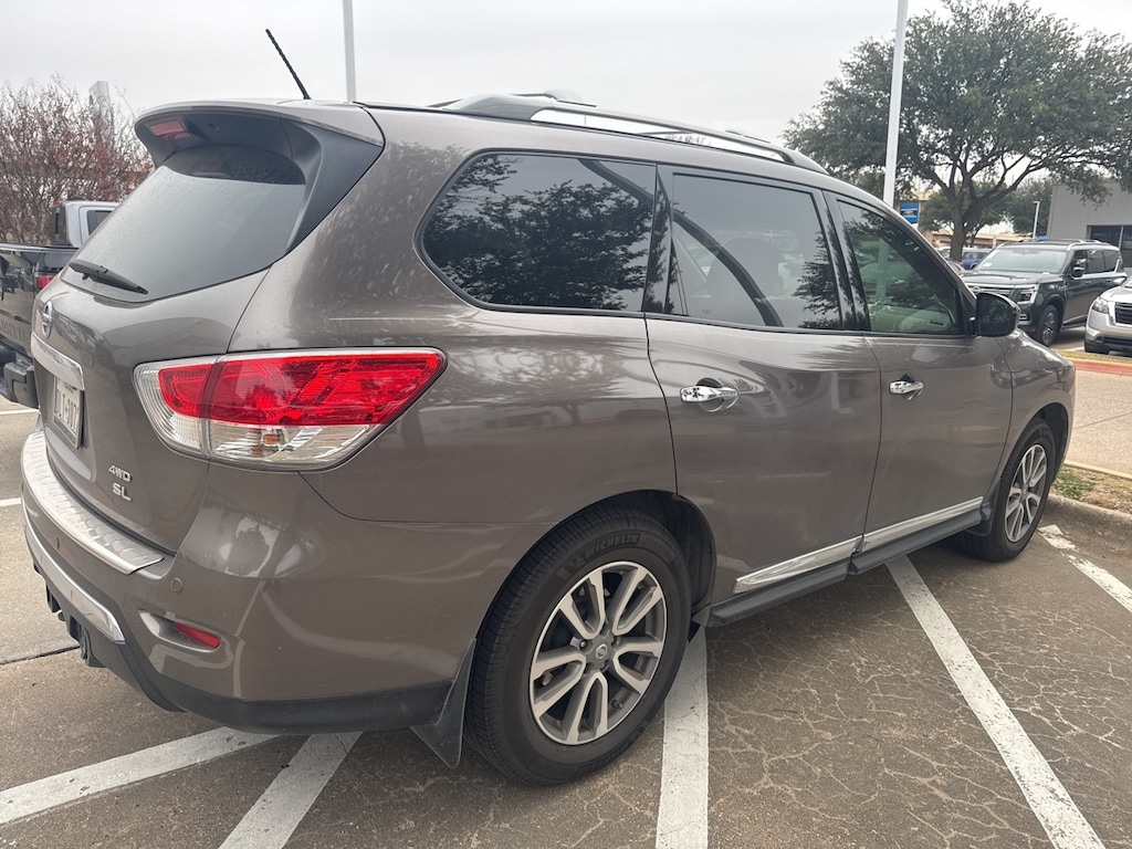 Used 2014 Nissan Pathfinder SL SUV
