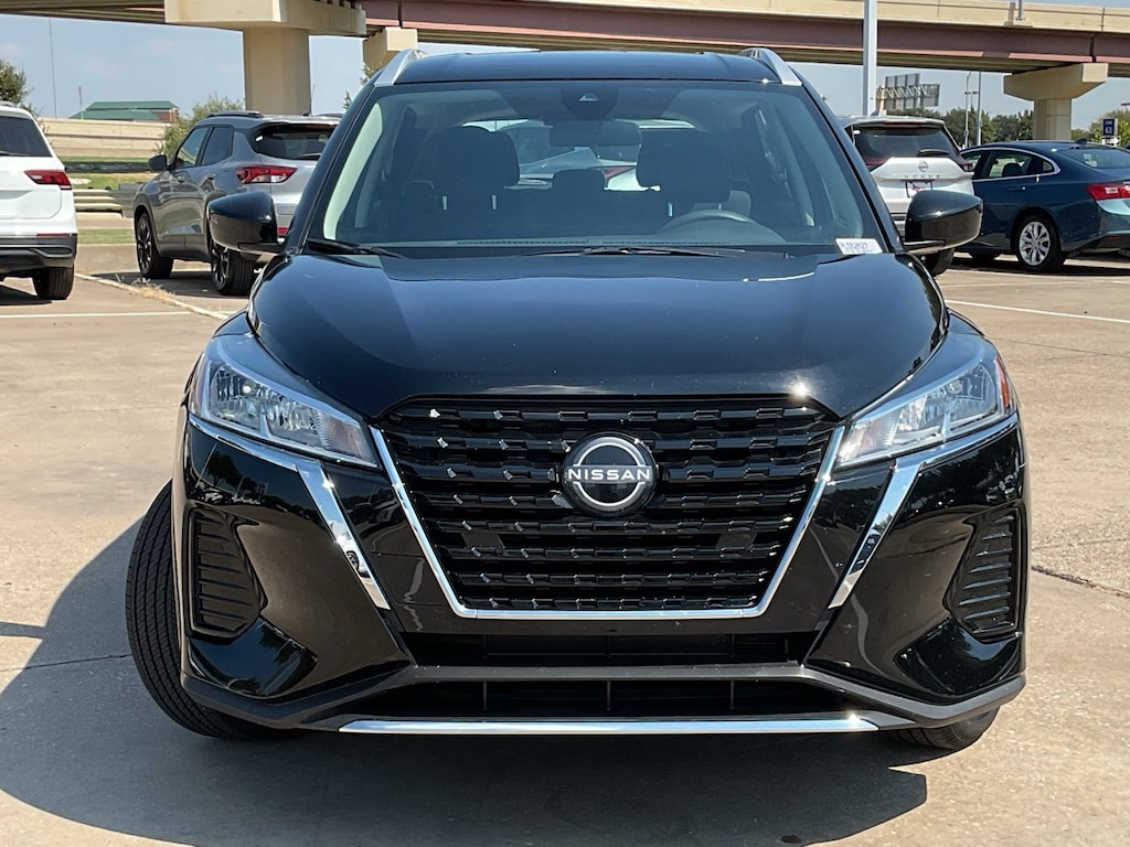 Used 2024 Nissan Kicks SV SUV