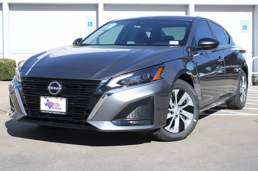 New 2025 Nissan Altima S Sedan