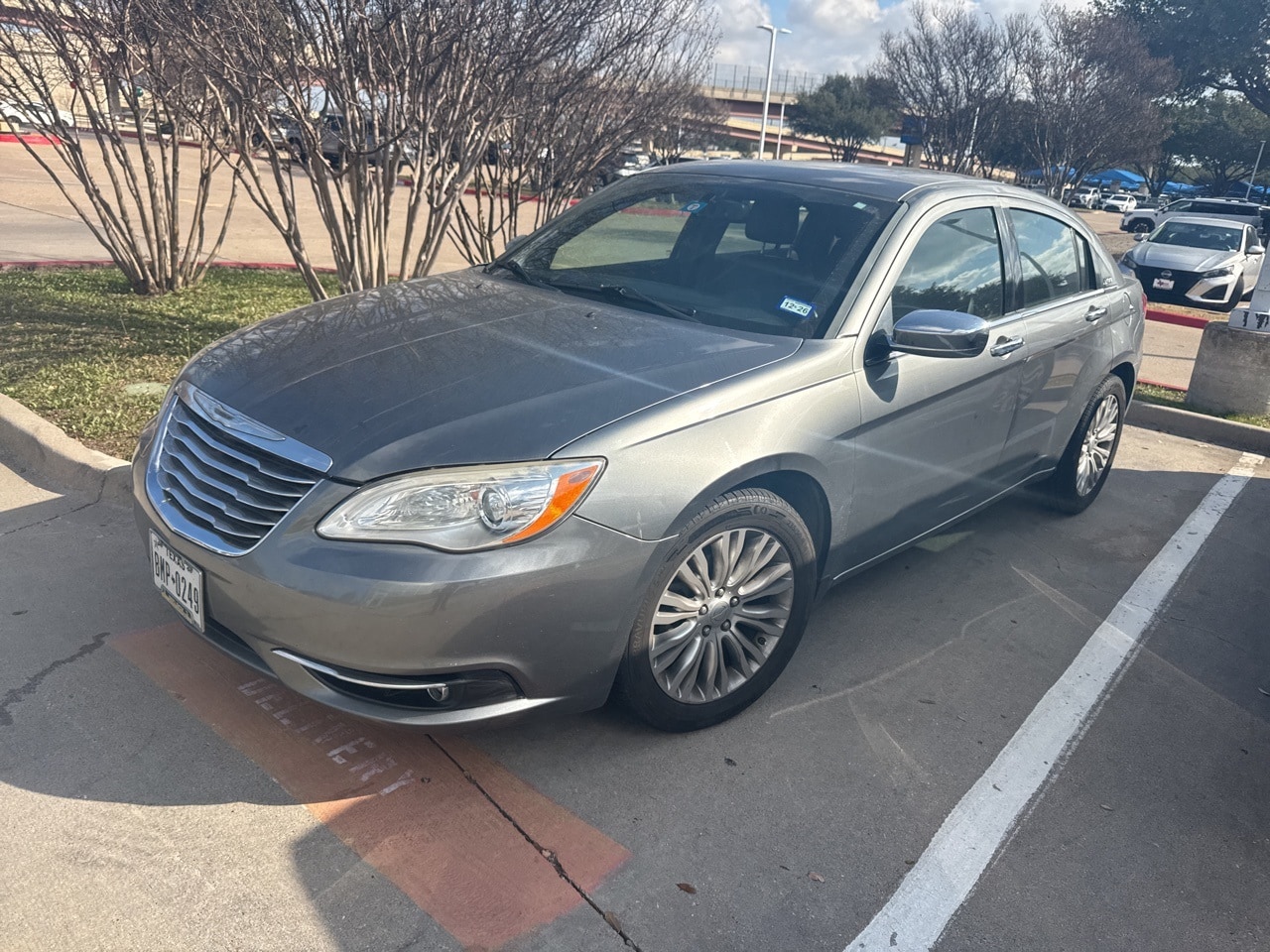 2012 Chrysler 200 Limited's photo