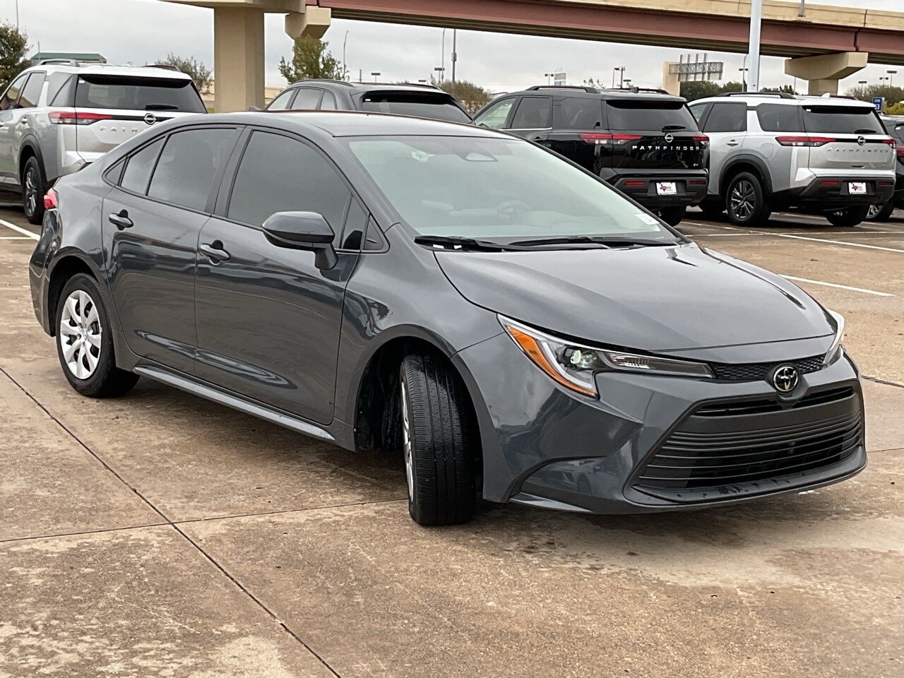 2024 Toyota Corolla LE photo 4