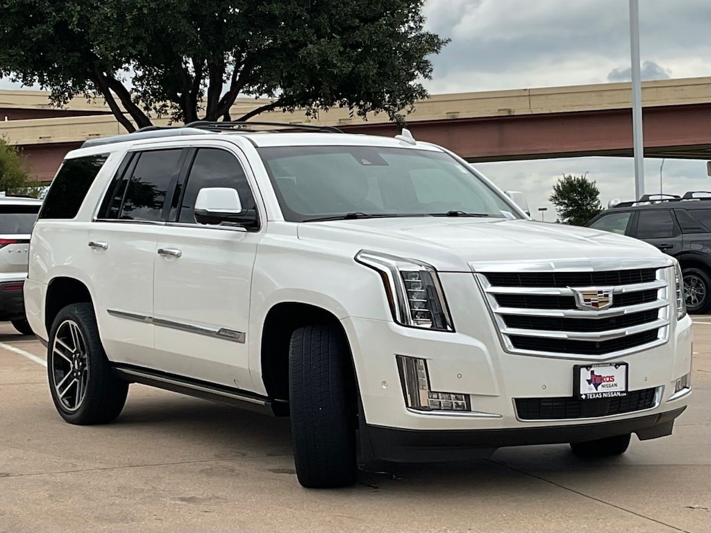 Used 2017 CADILLAC Escalade Premium Luxury SUV