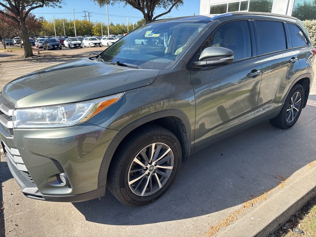 Used 2019 Toyota Highlander SUV