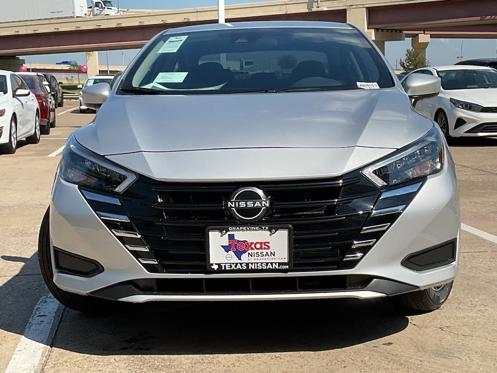 New 2025 Nissan Versa 1.6 SV Sedan