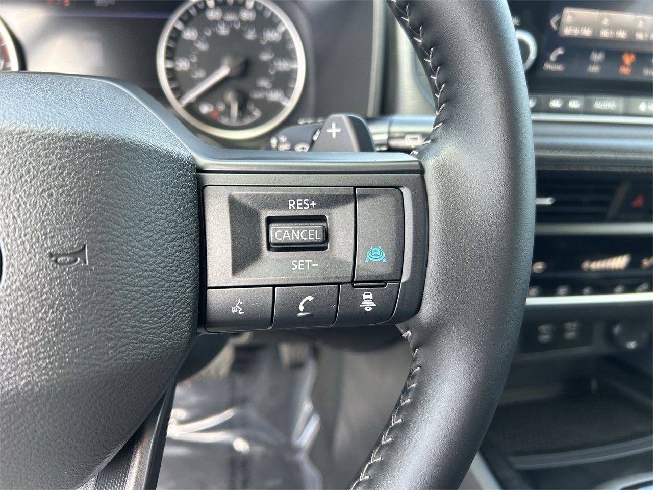 2026 Nissan Rogue SV - Photo 30