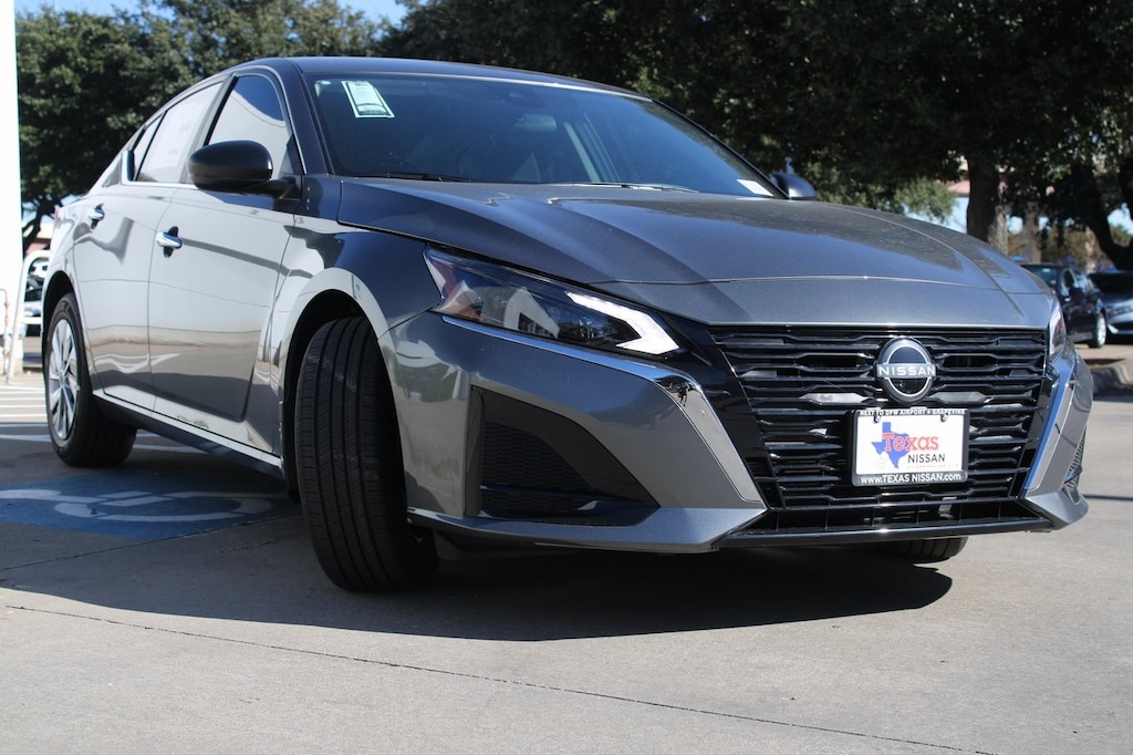 New 2025 Nissan Altima S Sedan