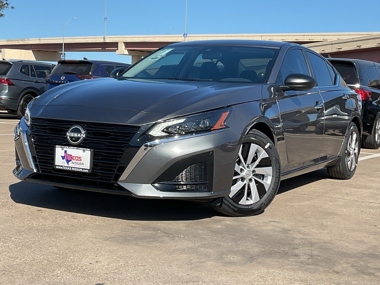 2025 Nissan Altima S photo 2
