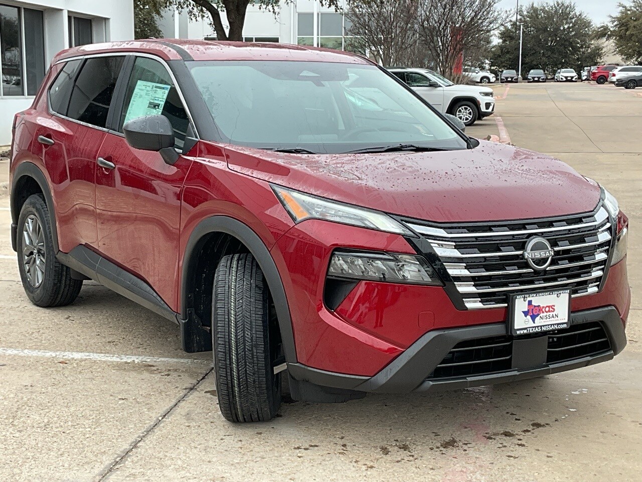 2025 Nissan Rogue S photo 4