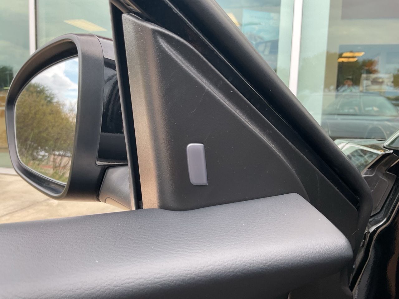 2025 Nissan Sentra SV - Photo 28