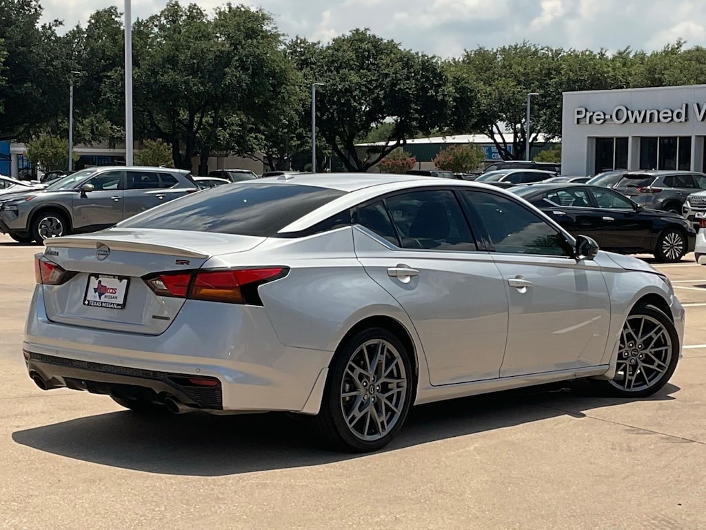 Used 2024 Nissan Altima 2.0 SR Sedan