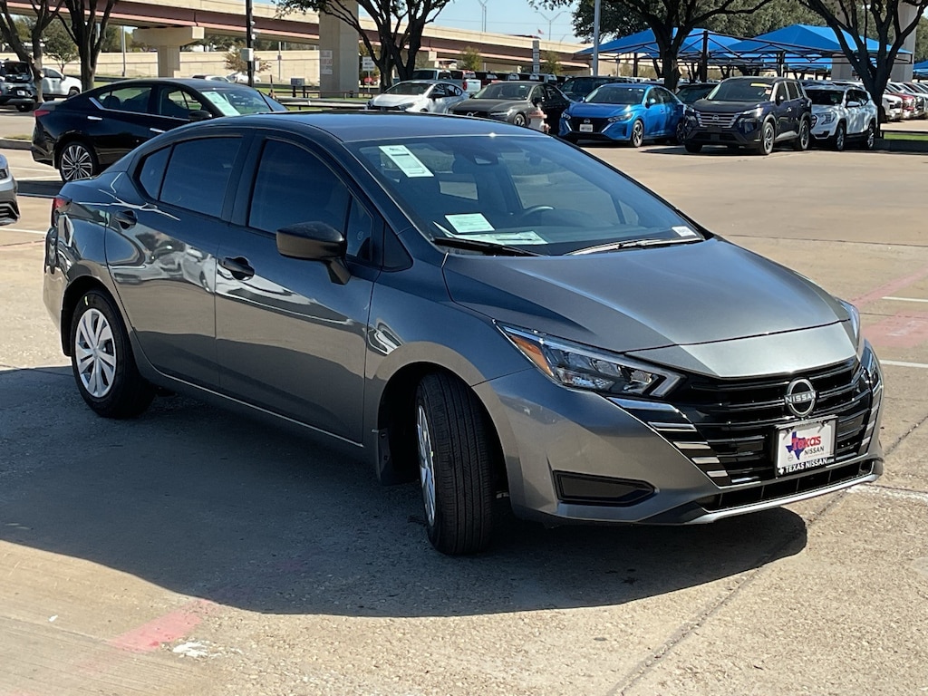 New 2025 Nissan Versa 1.6 S Sedan