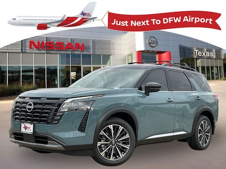 2026 Nissan Pathfinder Platinum SUV