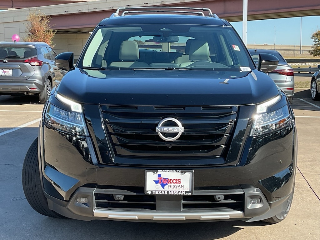 Used 2023 Nissan Pathfinder SL SUV