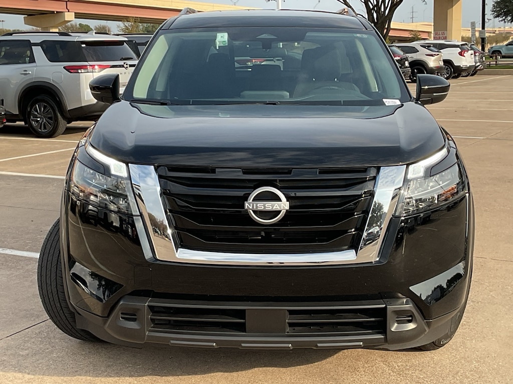 Used 2024 Nissan Pathfinder SV SUV