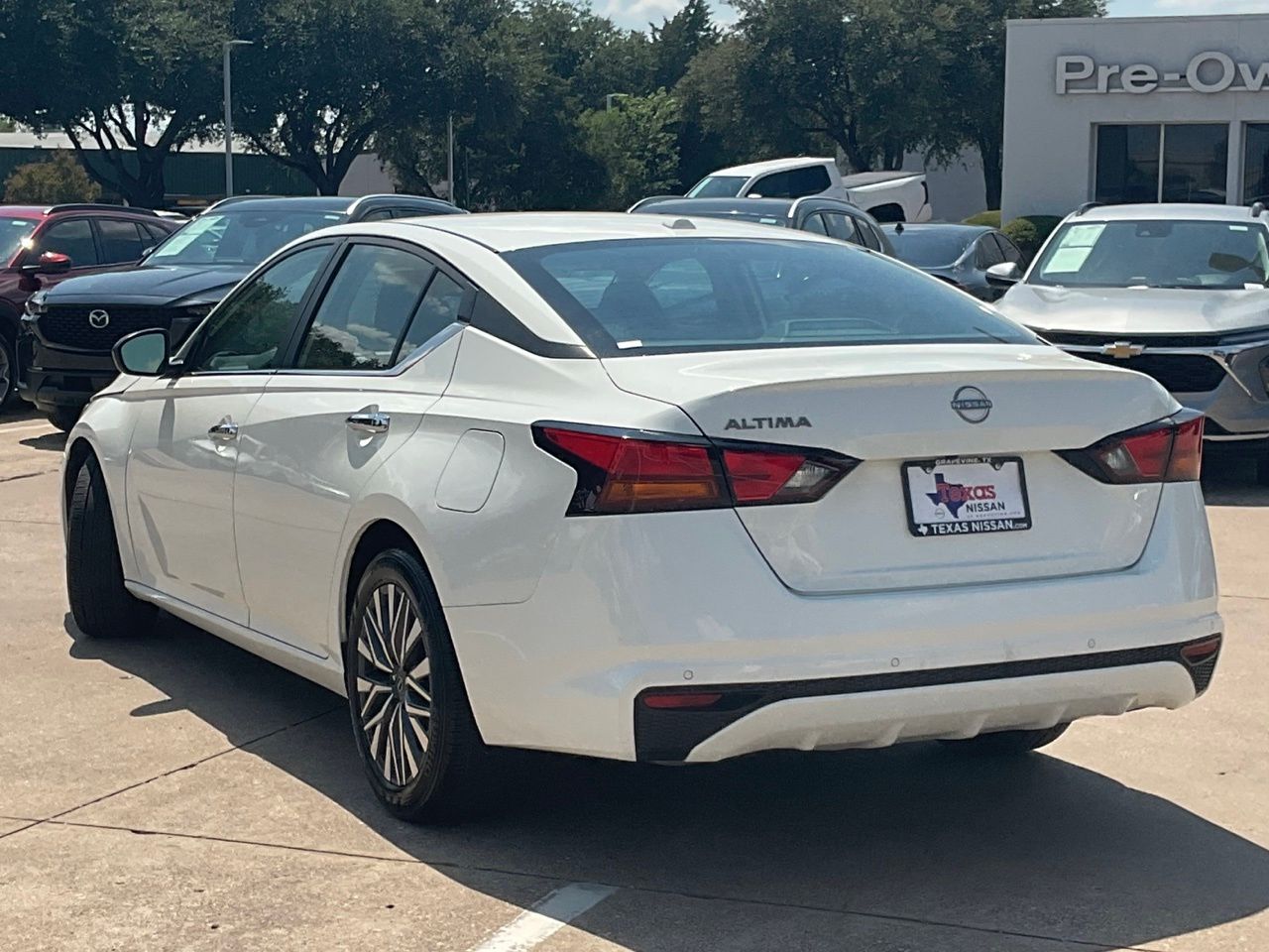 2025 Nissan Altima SV - Photo 6