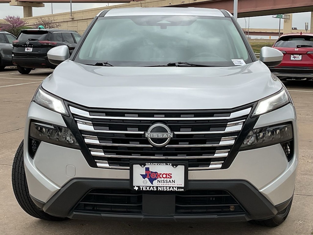 Used 2025 Nissan Rogue SV SUV