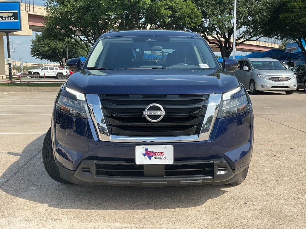 Used 2025 Nissan Pathfinder SV SUV
