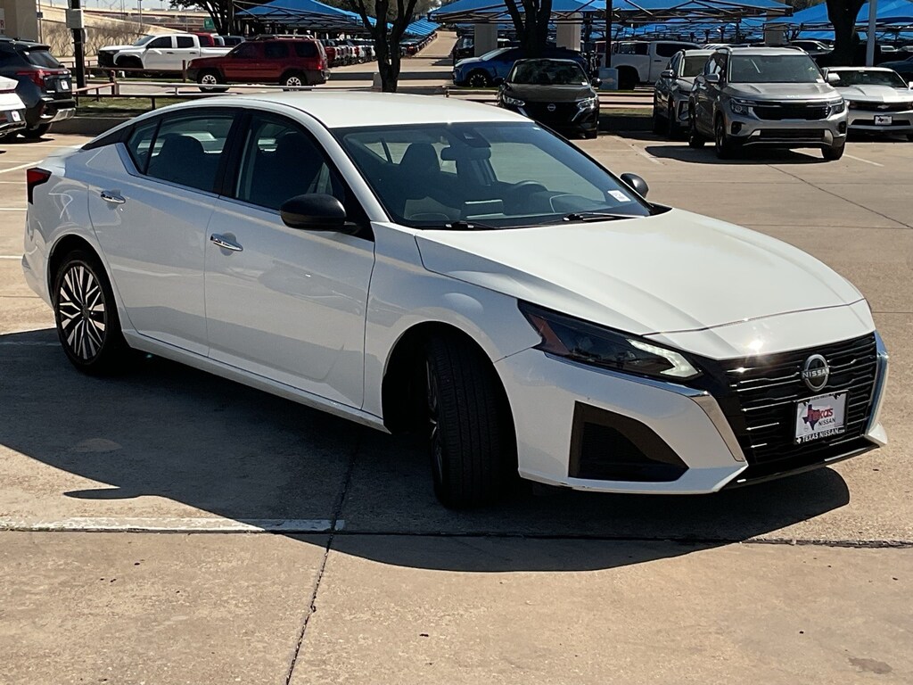 Used 2025 Nissan Altima 2.5 SV Sedan