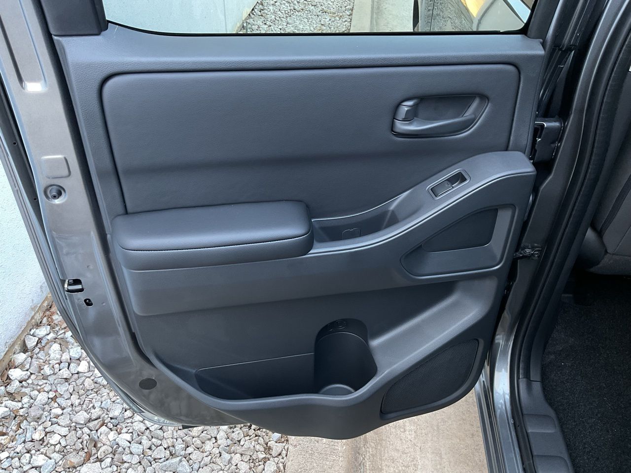 2026 Nissan Frontier S - Photo 18