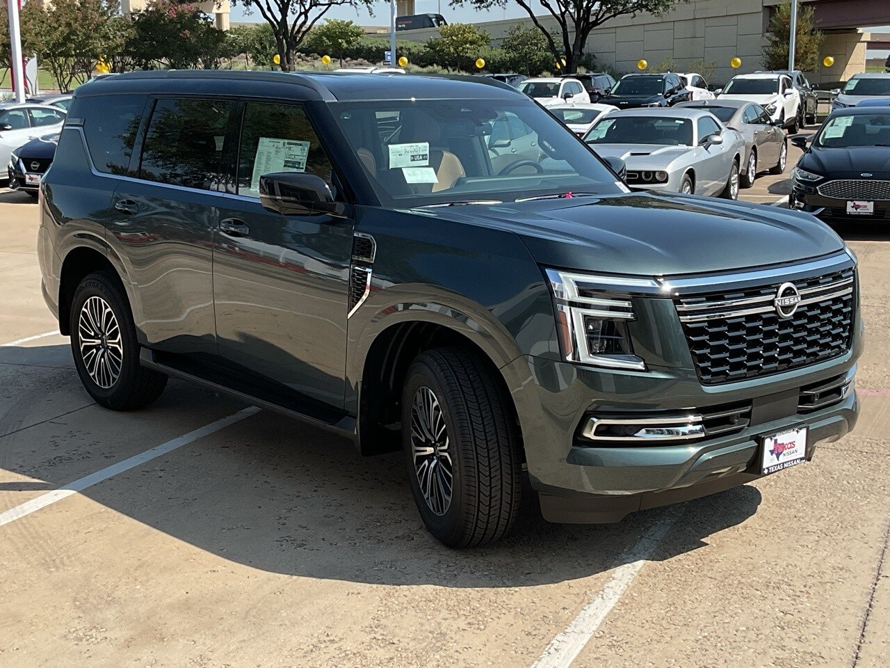 2026 Nissan Armada S photo 3