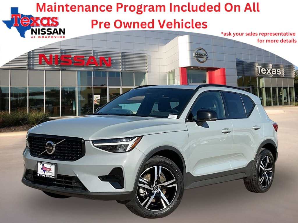 Used 2024 Volvo XC40 B5 Core SUV