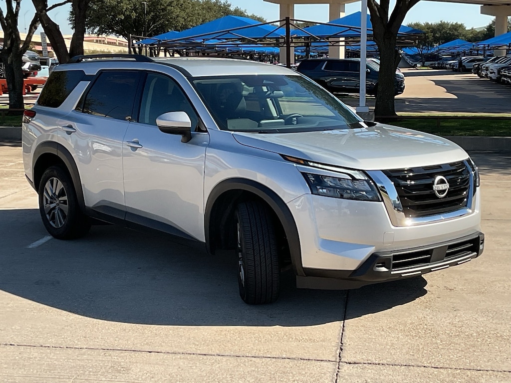 Used 2024 Nissan Pathfinder SV SUV
