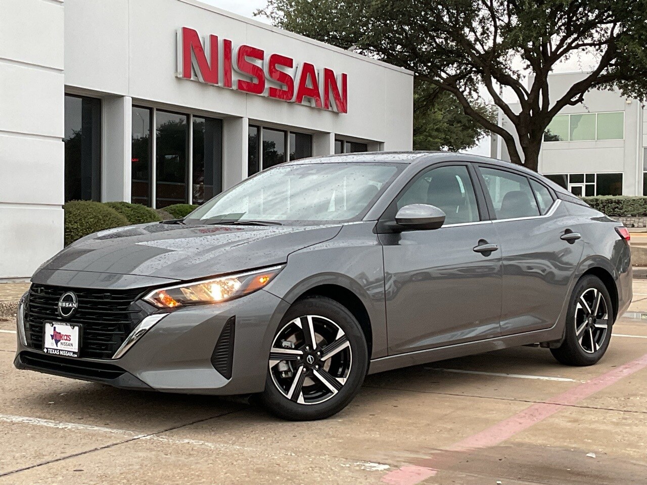 2024 Nissan Sentra SV photo 2